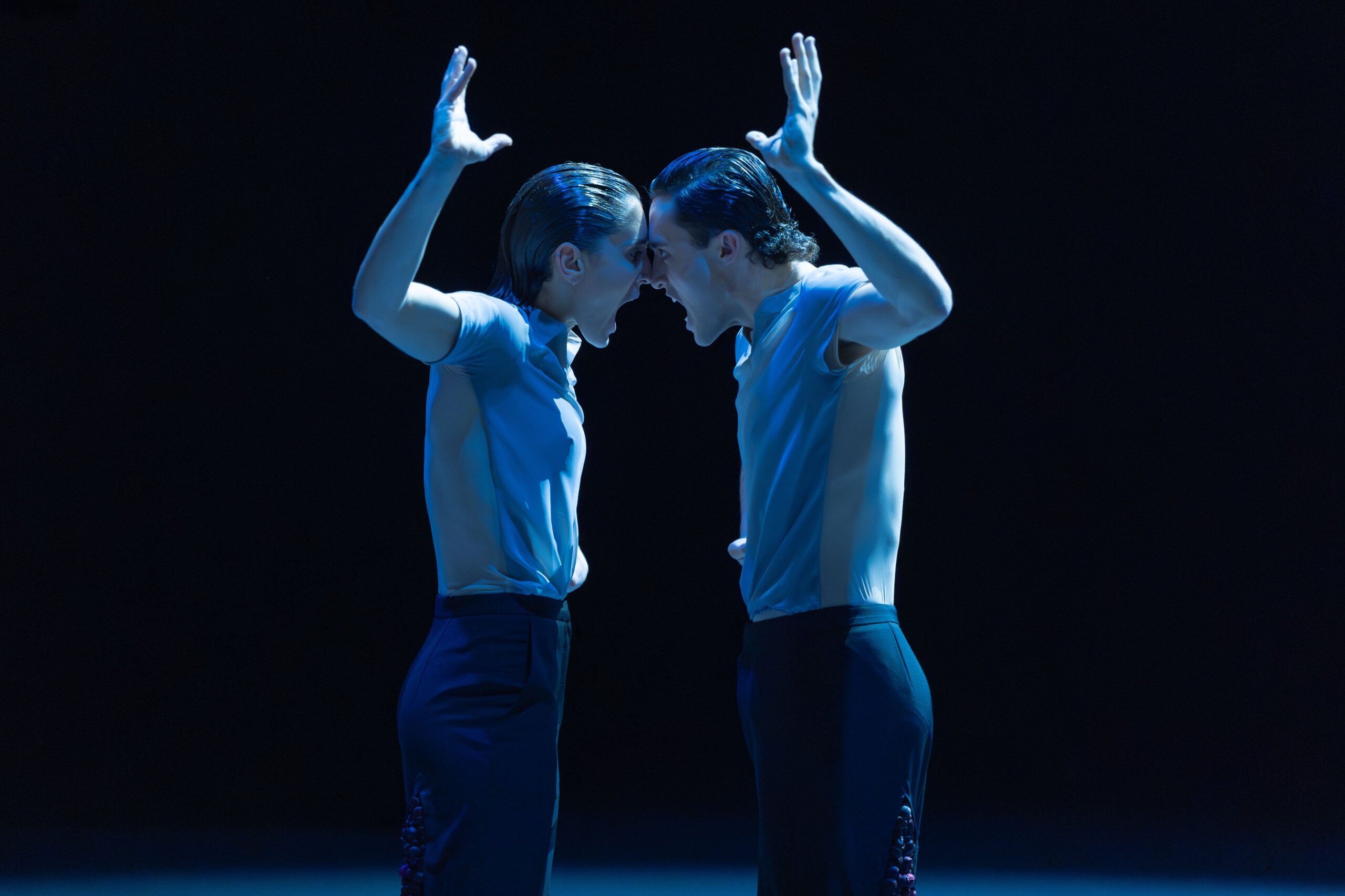 Düstere Welt(an)sichten – Dance for You Magazine